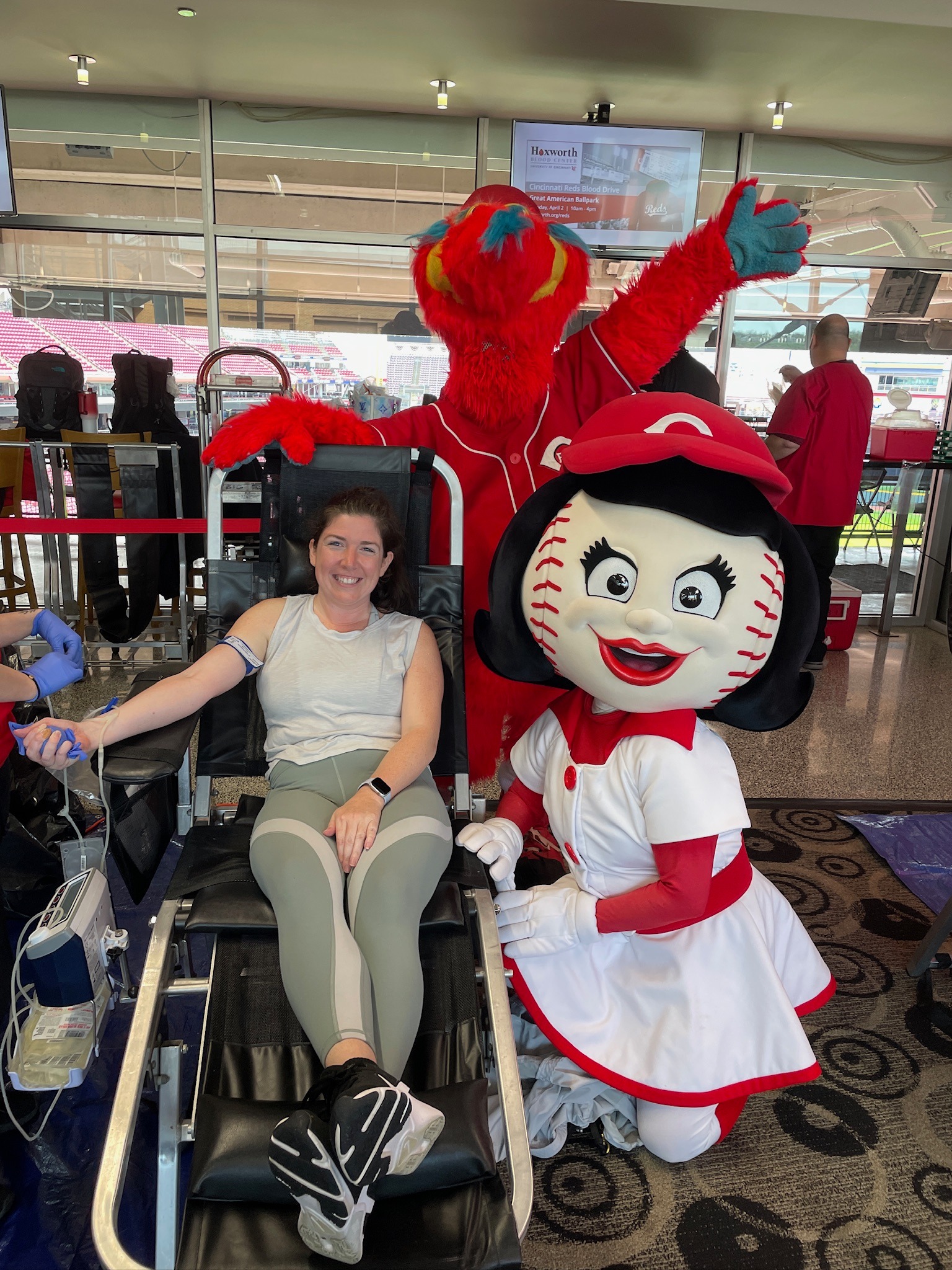 Cincinnati Reds stadium blood drive with Hoxworth Blood Center